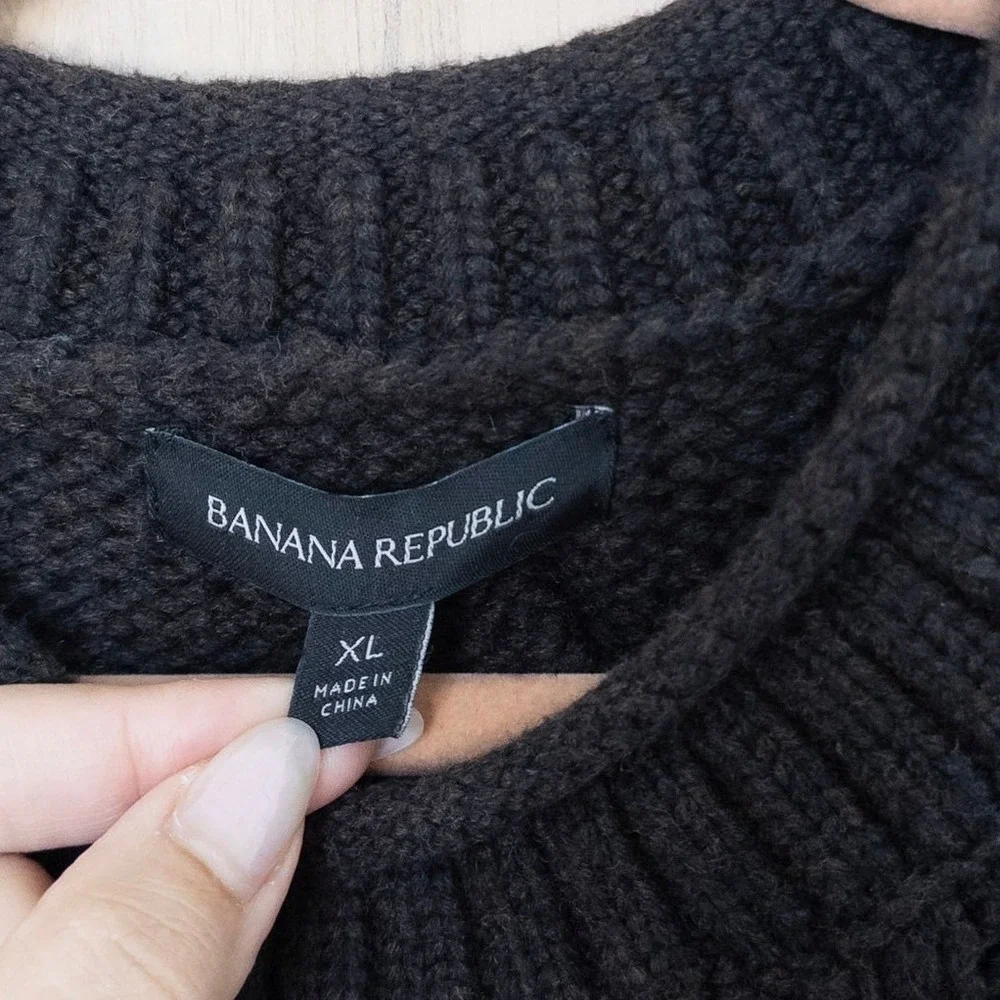 Banana Republic chunky cable